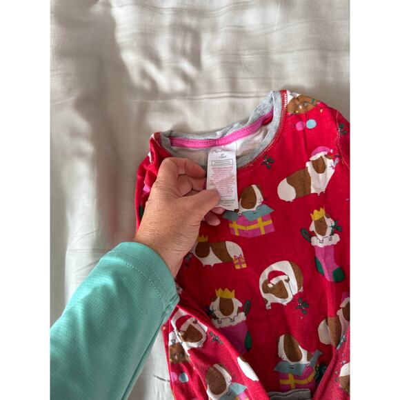 Mini Boden red holiday guinea pig pajamas size 6 - Picture 2 of 3